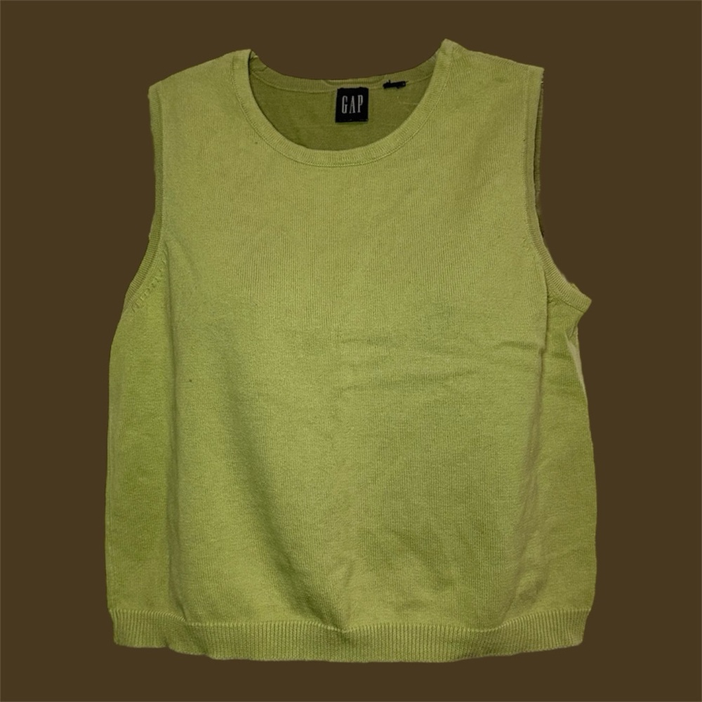 Light green GAP top